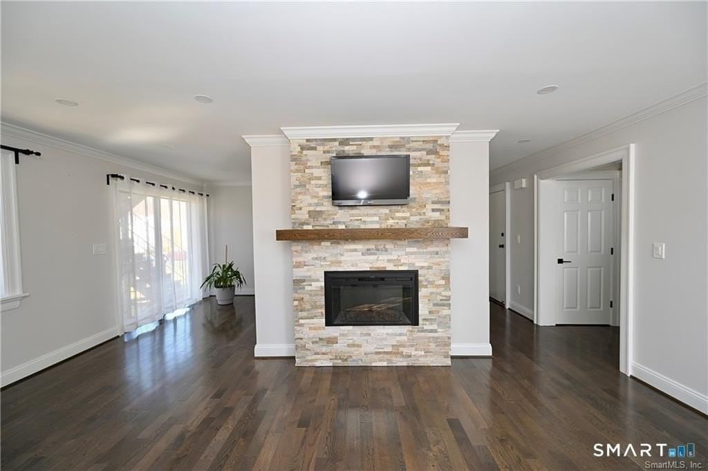 31 Carriage Dr #31 - Photo 5 of 14