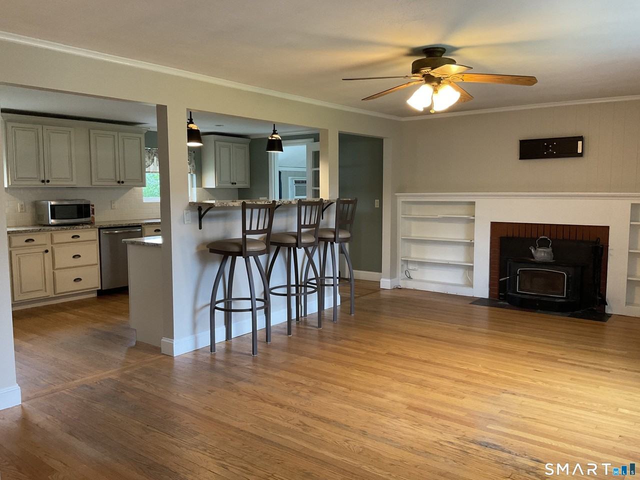 25 Medford St - Photo 3 of 19