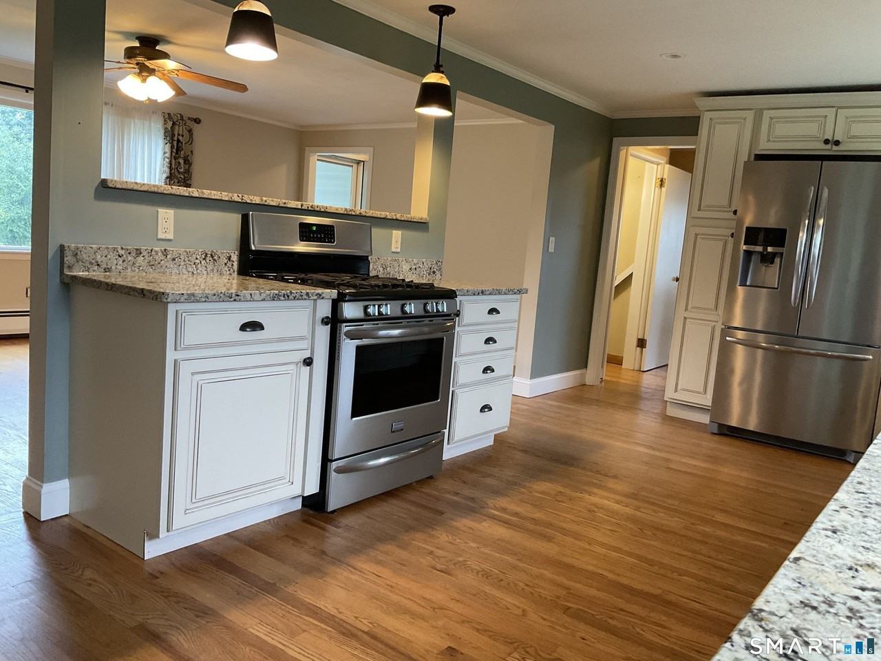 25 Medford St - Photo 4 of 19