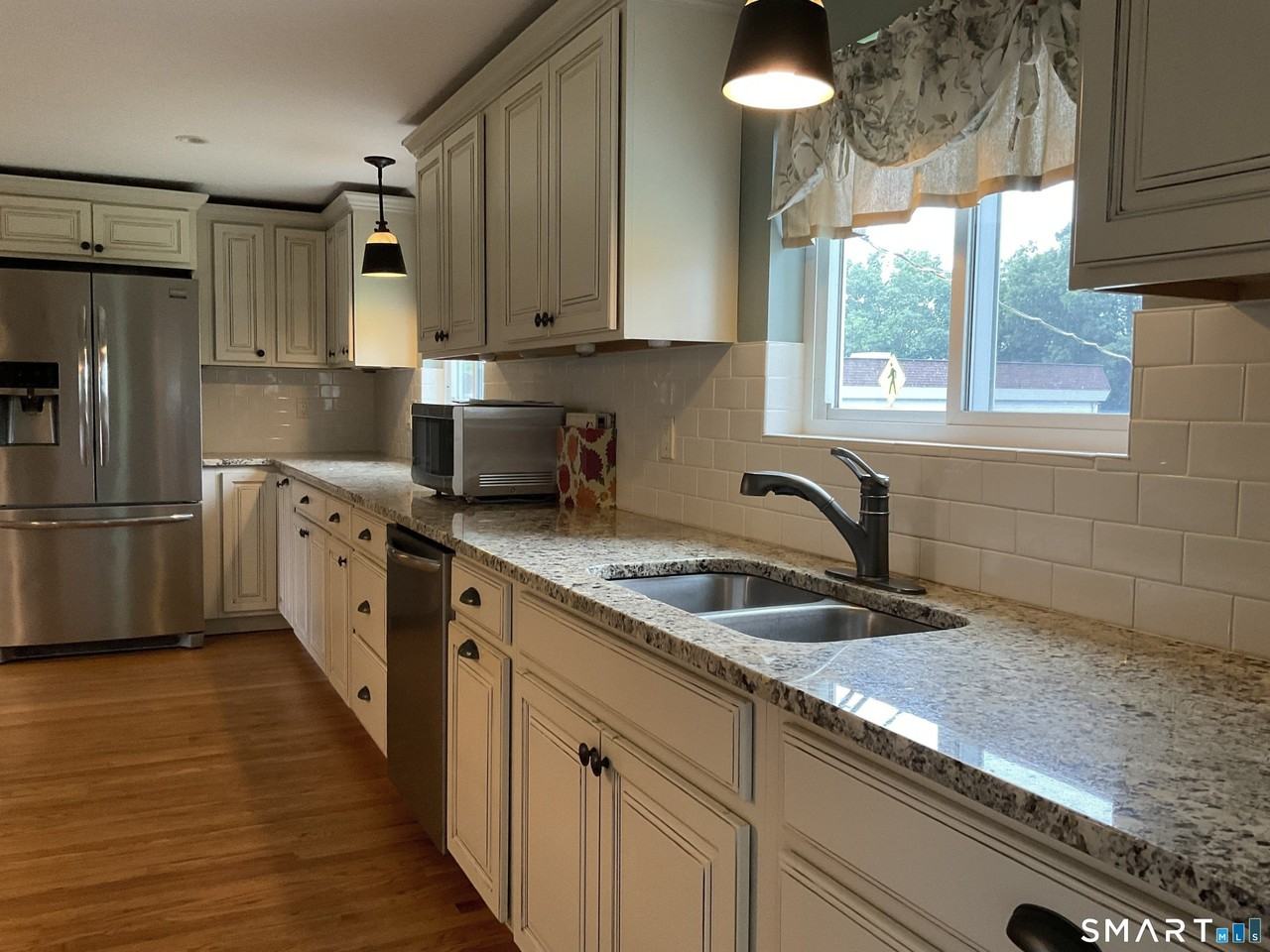 25 Medford St - Photo 5 of 19