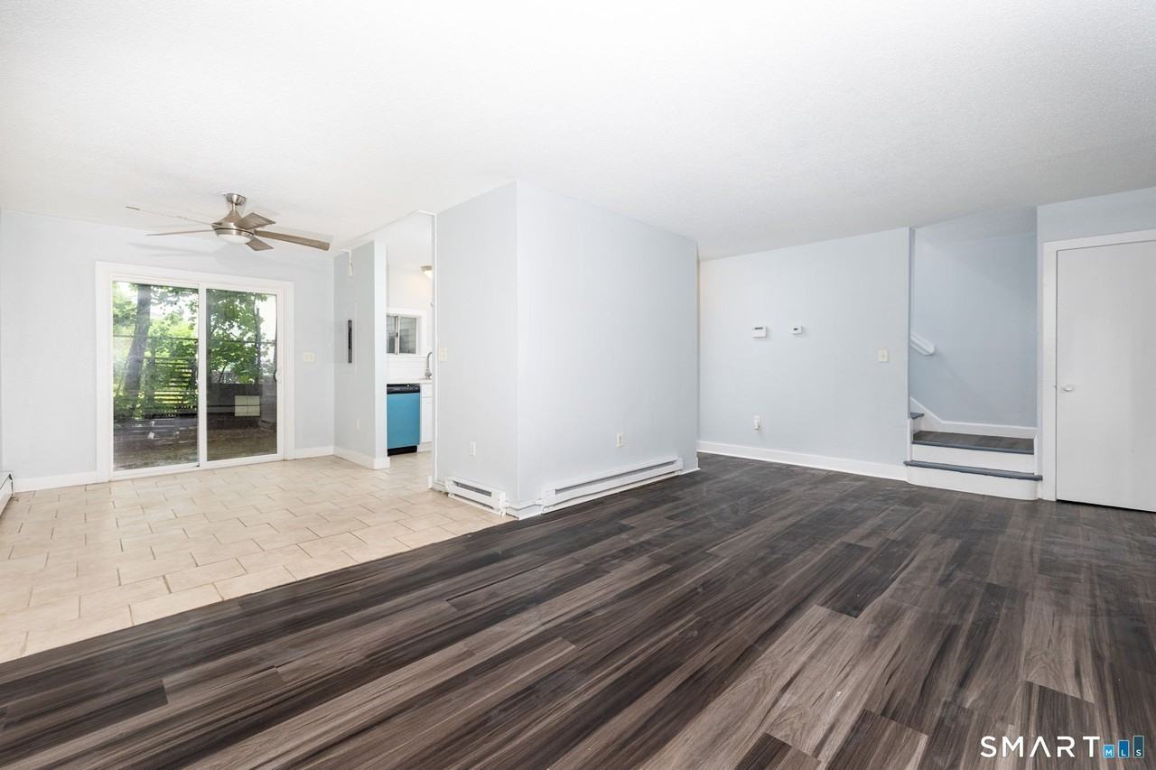 37 Enfield St - Photo 5 of 24