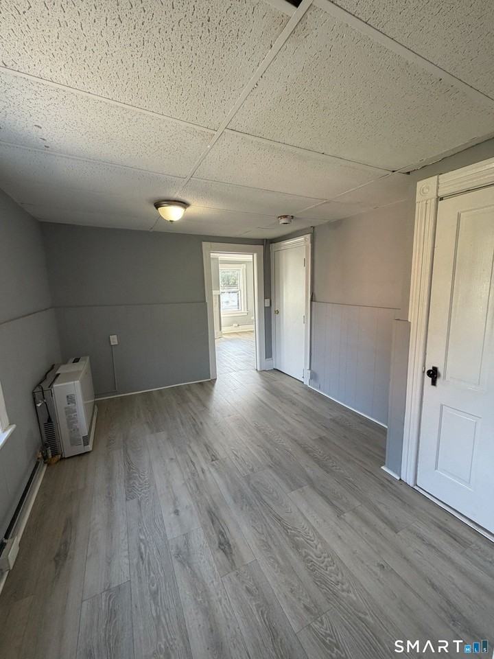 22 Hawthorne St #3 - Photo 5 of 13