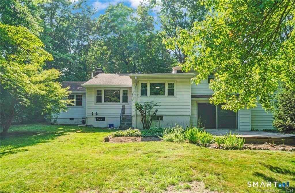 791 Newfield Ave - Photo 2 of 37