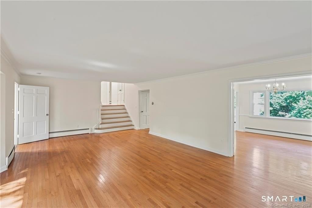791 Newfield Ave - Photo 5 of 37