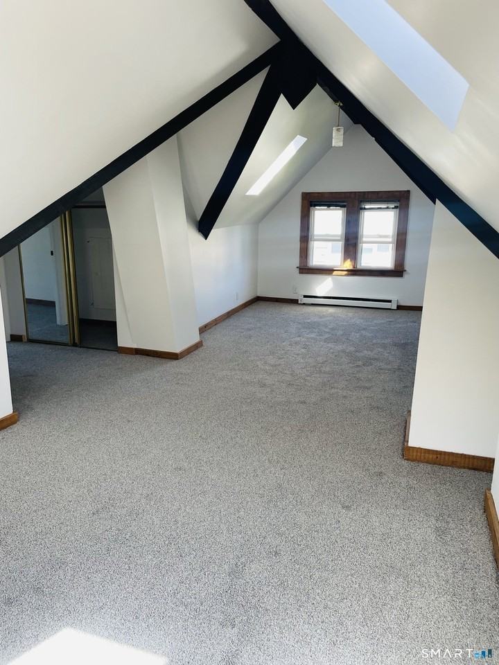 33 Holbrook St - Photo 7 of 12