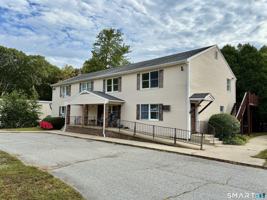 featured image of 14 Fairway Dr #1