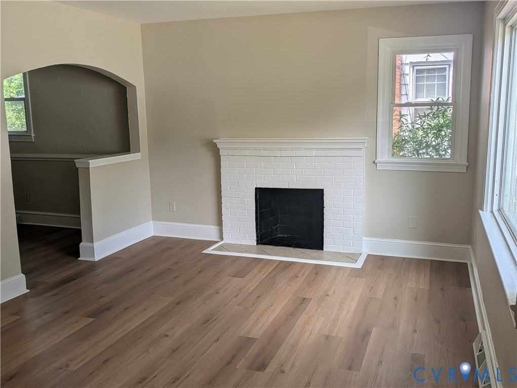 726 Jefferson Pl - Photo 3 of 28