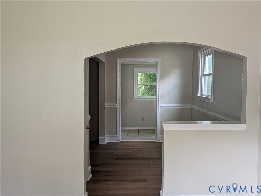 726 Jefferson Pl - Photo 5 of 28