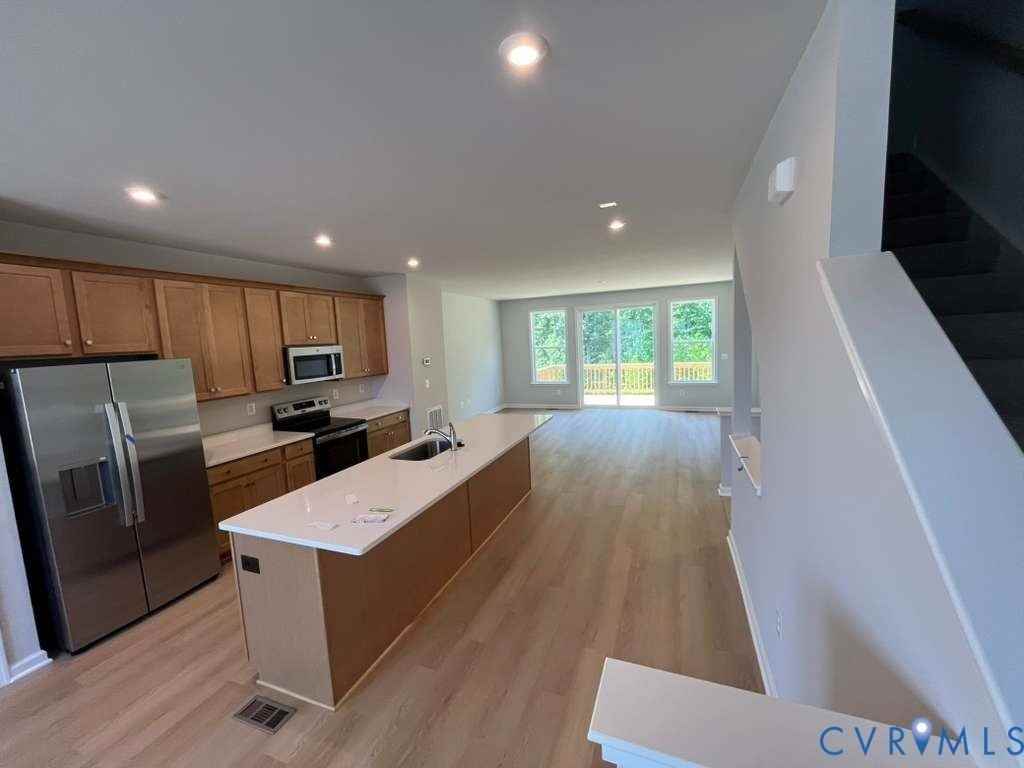 419 Burden Dr - Photo 5 of 6