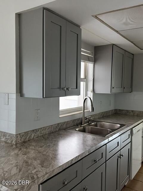 1225 Thomasina Dr - Photo 5 of 11