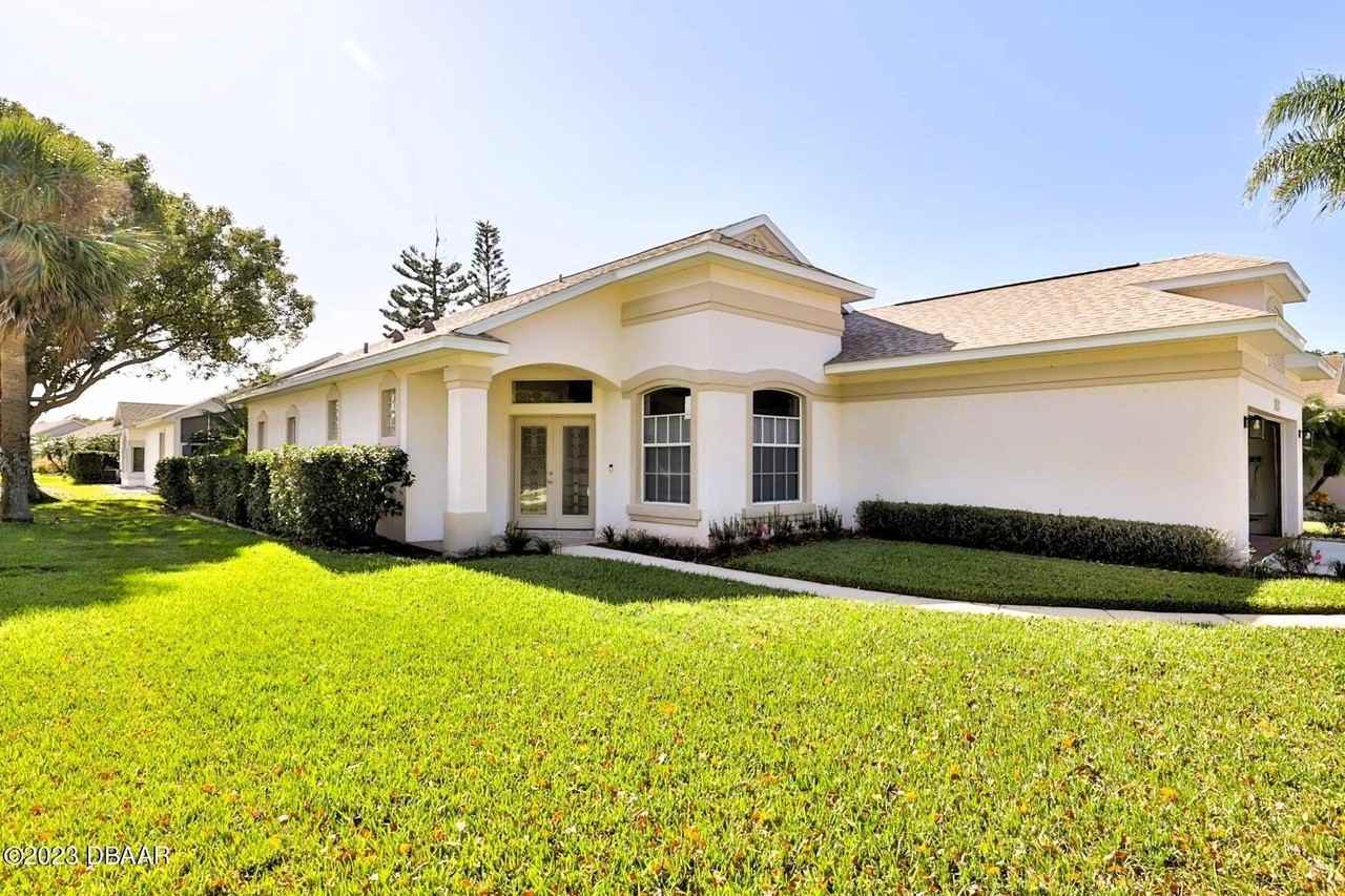 1161 Siesta Key Cir - Photo 2 of 40