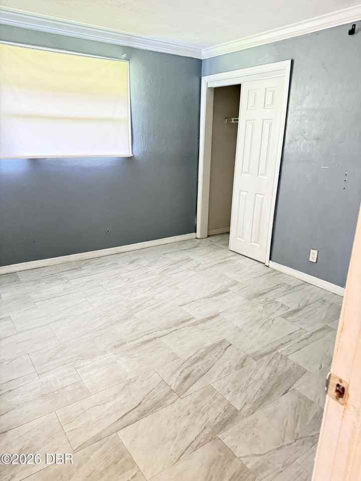 552 S Caroline St - Photo 7 of 10