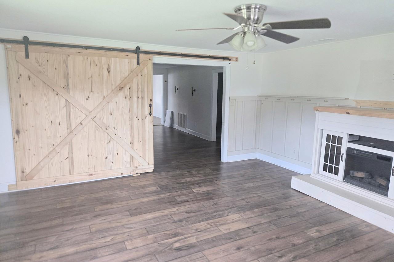 5921 Jack Stokes Rd - Photo 2 of 18