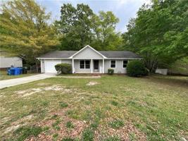featured image of 929 Kennesaw Dr