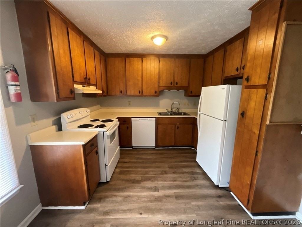 929 Kennesaw Dr - Photo 2 of 15