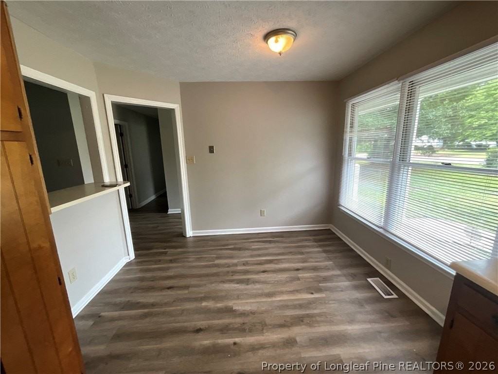 929 Kennesaw Dr - Photo 3 of 15