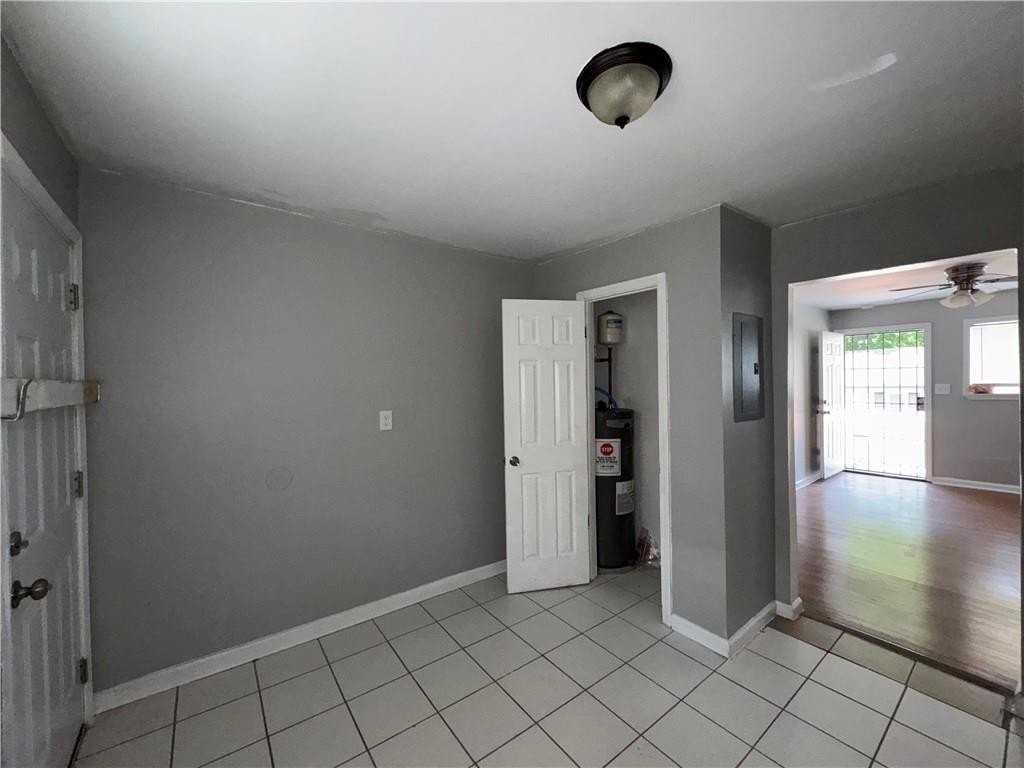 2430 Perry Blvd Nw - Photo 3 of 10