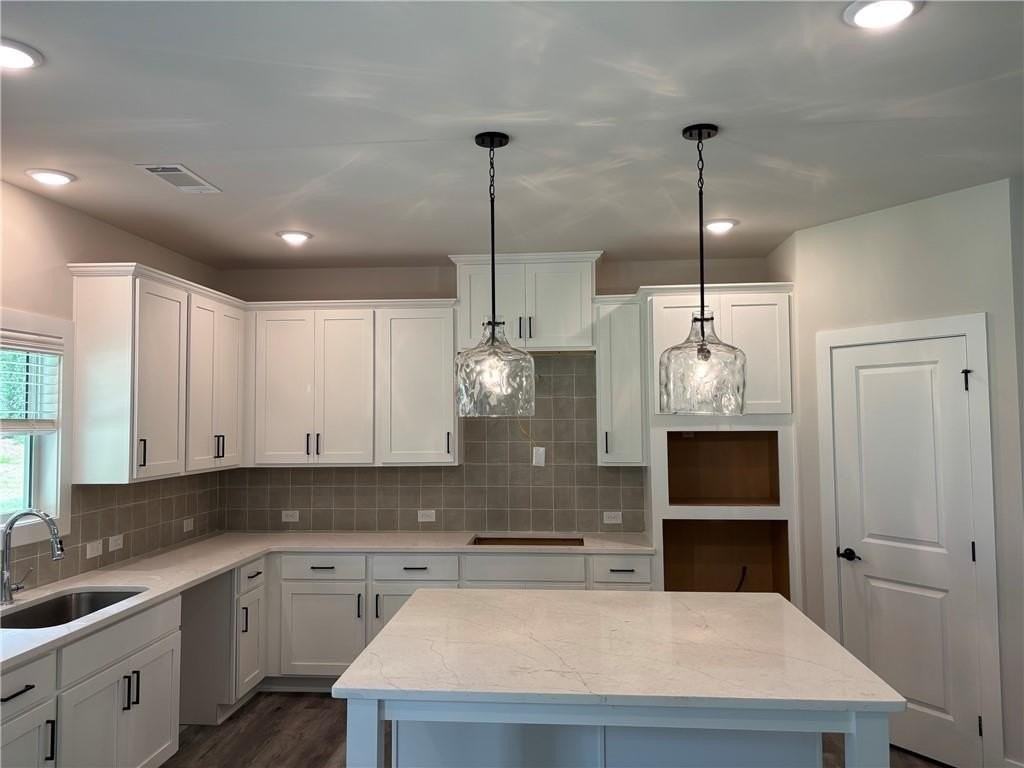 4250 Shirebrook Trail - Photo 2 of 8