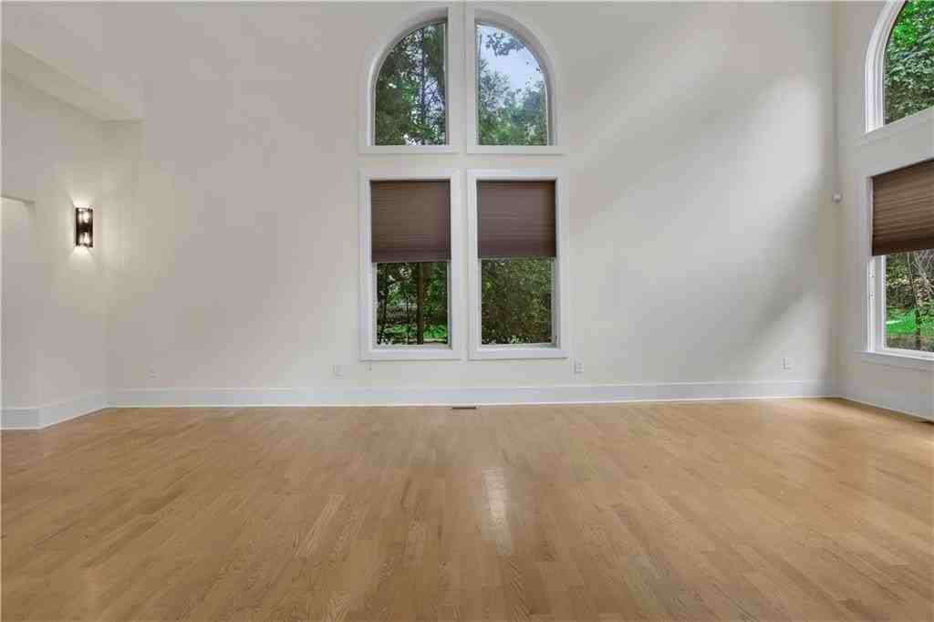 3228 Silver Lake Dr Ne - Photo 2 of 50
