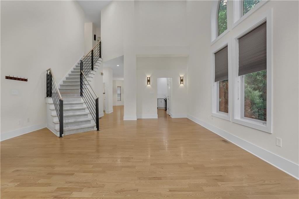 3228 Silver Lake Dr Ne - Photo 3 of 50