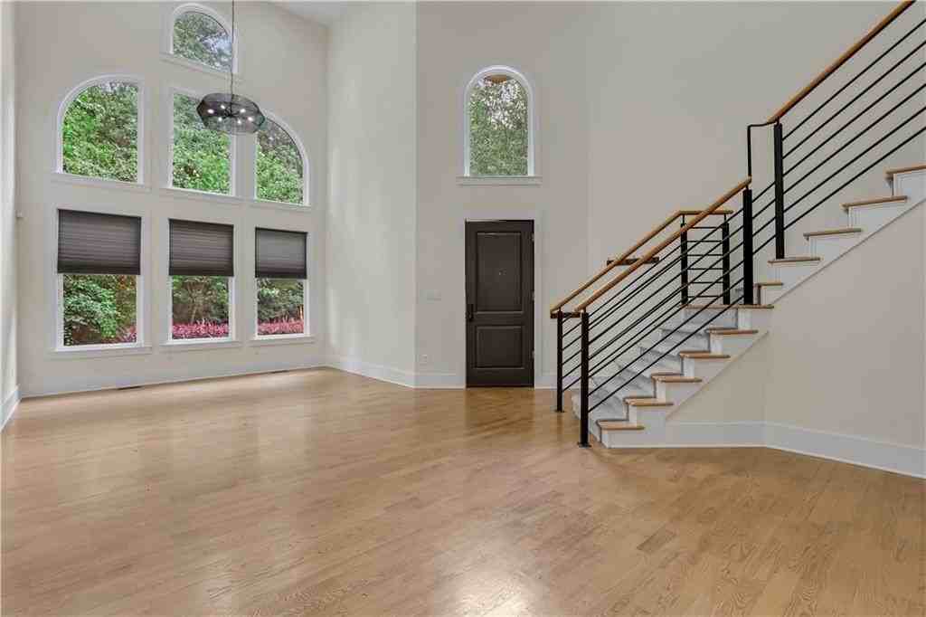3228 Silver Lake Dr Ne - Photo 5 of 50