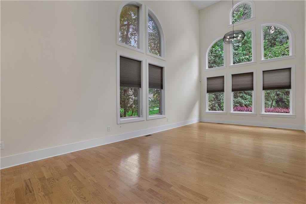 3228 Silver Lake Dr Ne - Photo 6 of 50
