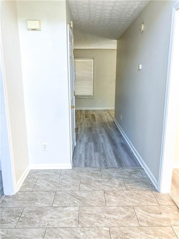 570 Sterling Pointe Ct - Photo 3 of 30
