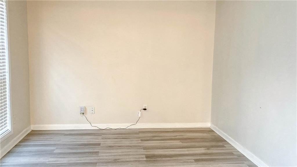 570 Sterling Pointe Ct - Photo 6 of 30