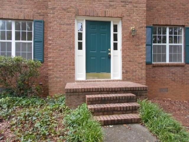 11215 Abbotts Station Dr - Photo 2 of 30