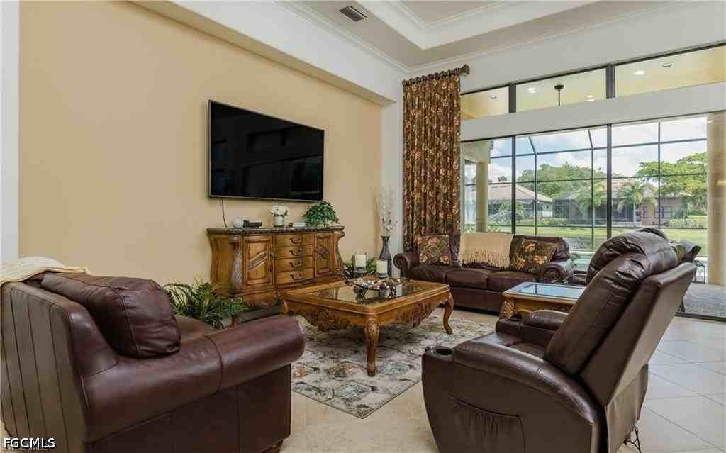 8309 Adelio Ln - Photo 4 of 32