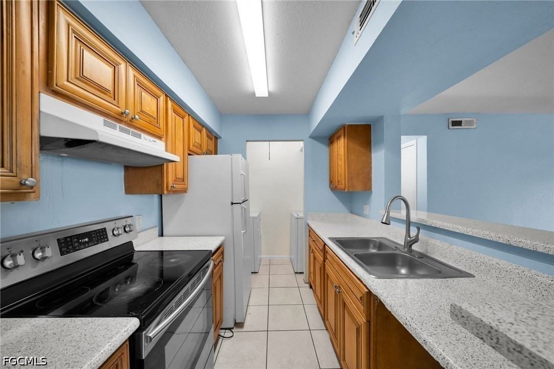2885 Winkler Ave #612 - Photo 7 of 21