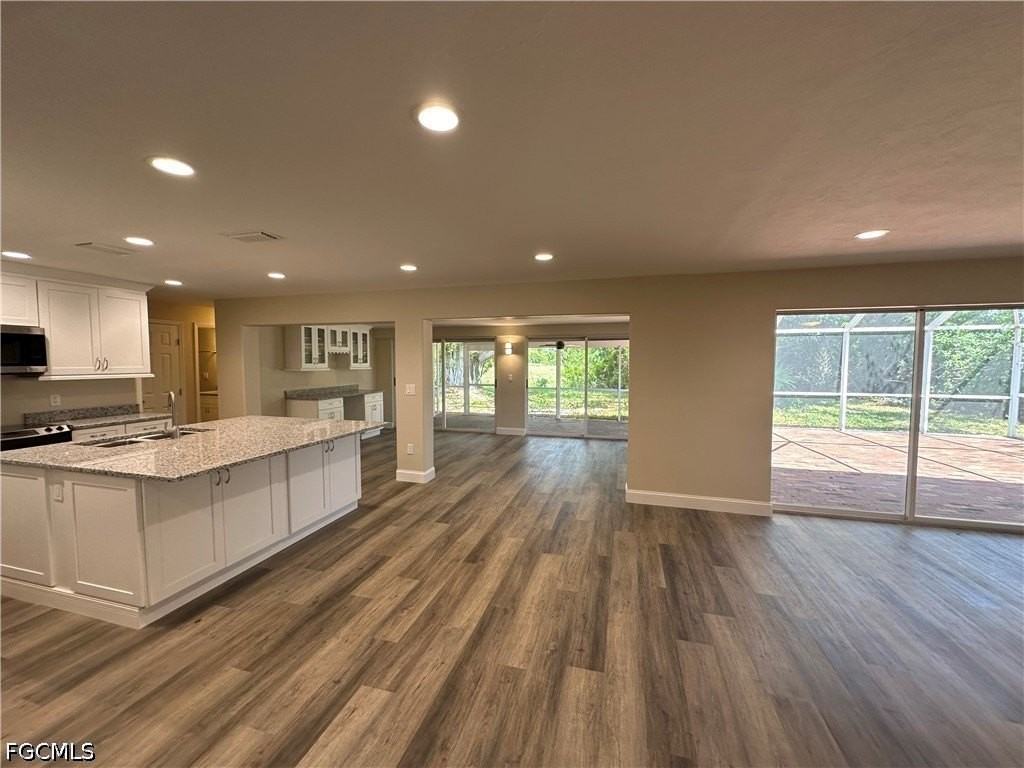 4223 Se 4th Pl - Photo 4 of 25