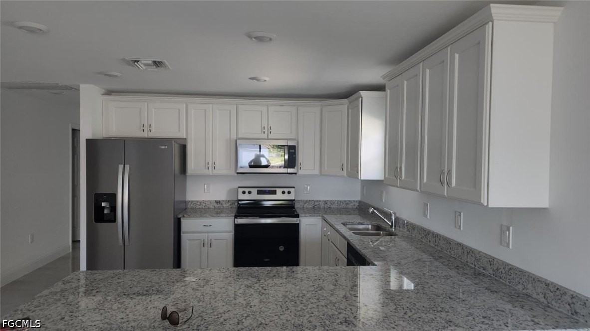 3437 Katherine St - Photo 4 of 13