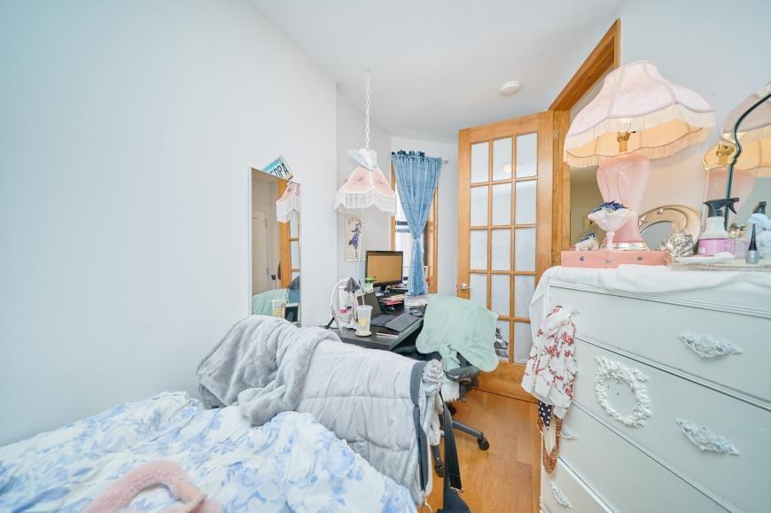 454 9th Ave - Photo 3 of 7