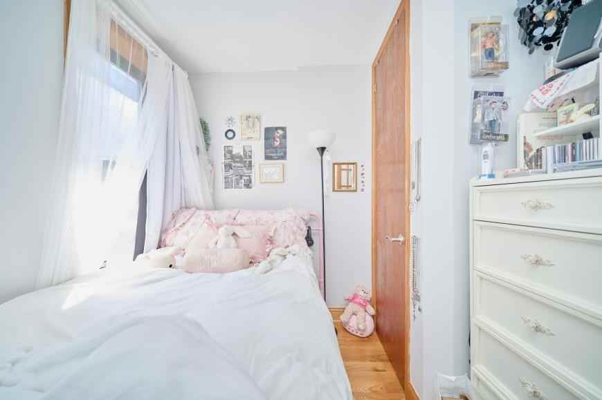 454 9th Ave - Photo 5 of 7