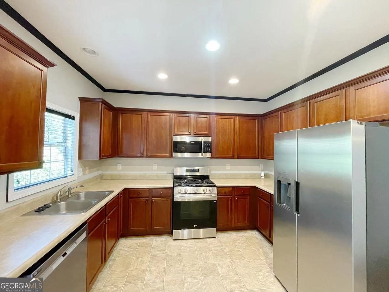 401 Norton Xing - Photo 5 of 21