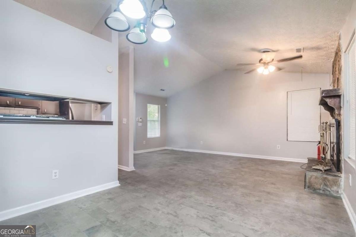 5437 Glen Haven Dr - Photo 4 of 12