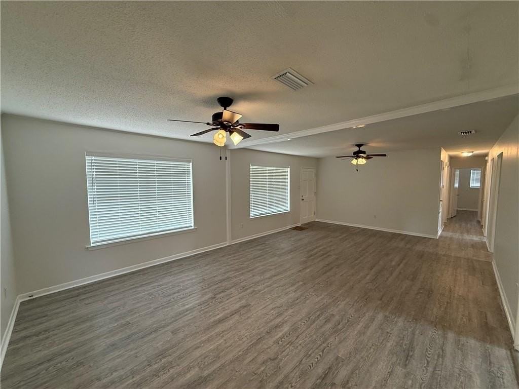 7662 Simmons Dr - Photo 4 of 22
