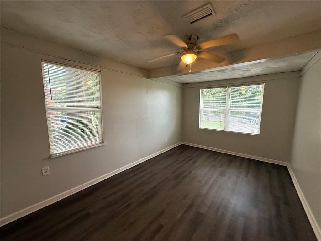 3009 Dodd Dr - Photo 6 of 25