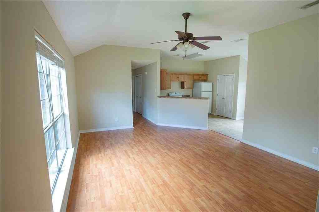 2159 Seasons Ct - Photo 3 of 16