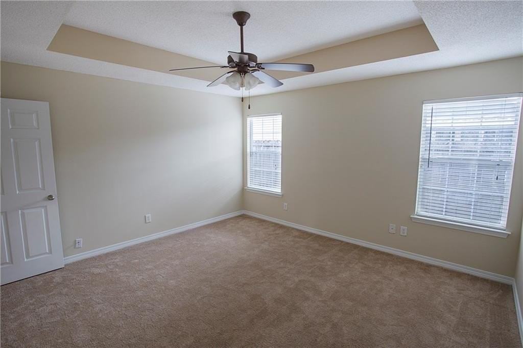 2159 Seasons Ct - Photo 7 of 16