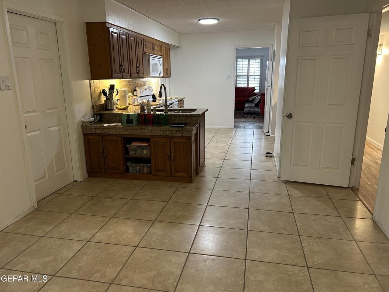 3019 Cork Dr - Photo 5 of 15