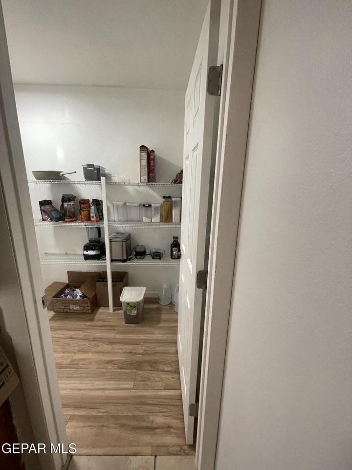 3019 Cork Dr - Photo 6 of 15