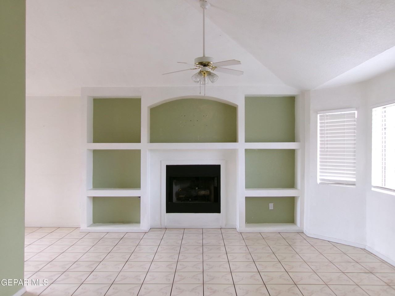118 Tierra Vista Dr - Photo 3 of 16