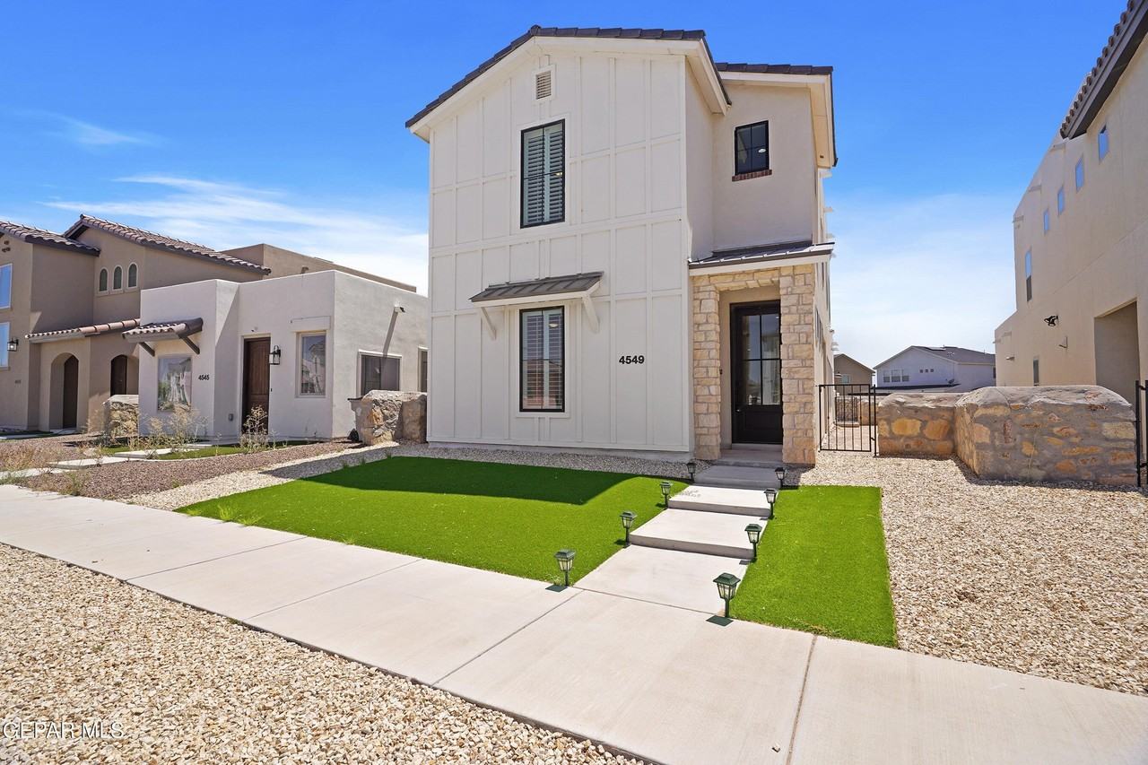 4549 Mark Avizo St - Photo 4 of 34