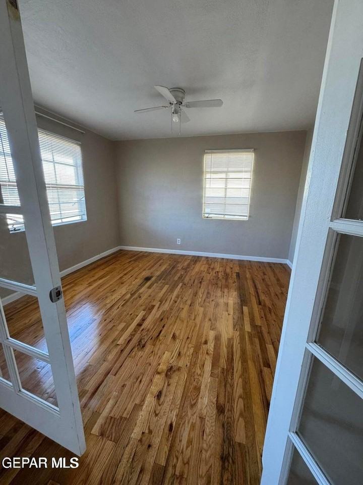5112 Bragg Ave - Photo 4 of 11
