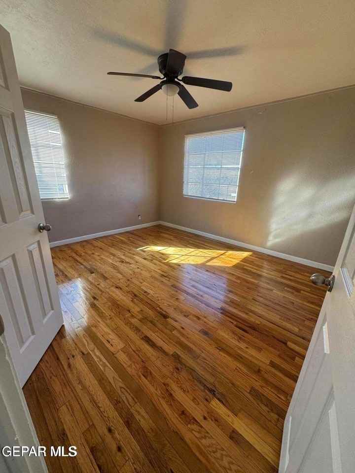 5112 Bragg Ave - Photo 5 of 11