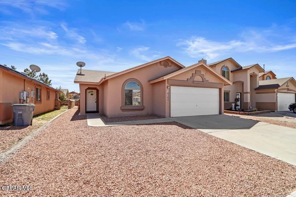 14266 Gil Reyes Dr - Photo 3 of 37