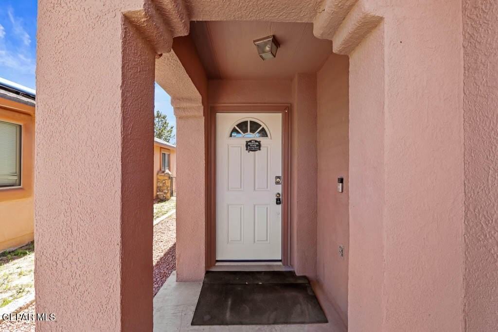 14266 Gil Reyes Dr - Photo 5 of 37