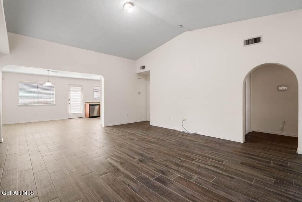 14266 Gil Reyes Dr - Photo 6 of 37